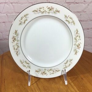 International Silver Company 326 Springtime Salad Plate